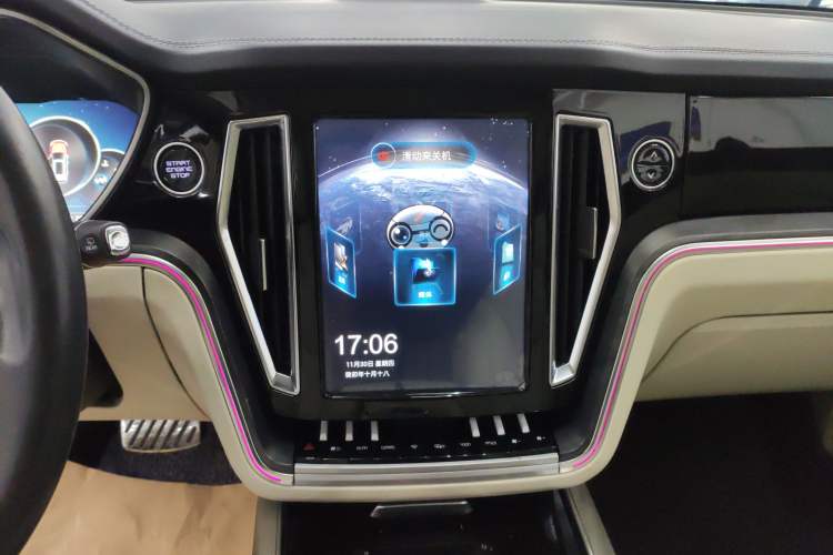 Used Zotye T700 2017 1.8T Dual-Clutch Prestige Model Audio And AC Panel