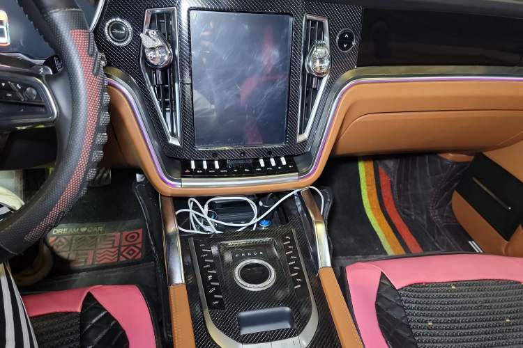Used Zotye T700 2017 1.8T Dual-Clutch Luxury Model Audio And AC Panel