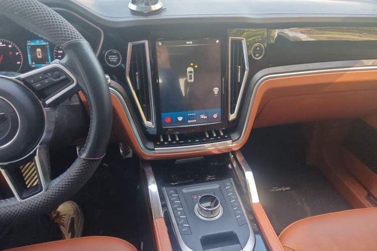 Used Zotye T700 2017 1.8T Dual-Clutch Luxury Model Audio And AC Panel