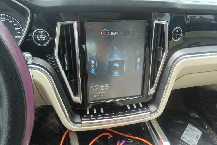Used Zotye T700 2017 1.8T Dual-Clutch Luxury Model Audio And AC Panel