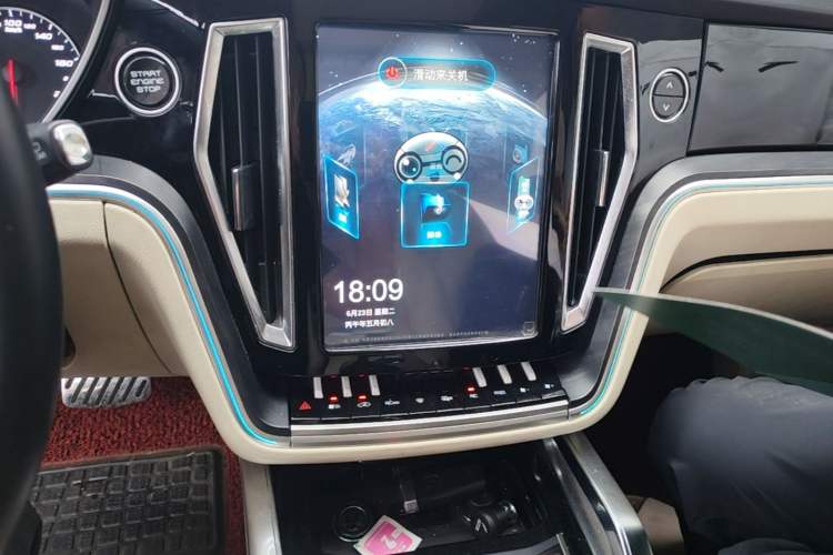 Used Zotye T700 2017 1.8T Dual-Clutch Luxury Model Audio And AC Panel