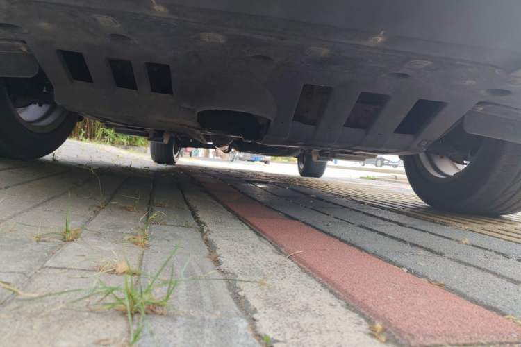 Used Zotye T700 2017 1.8T Dual-Clutch Prestige Model Chassis Front
