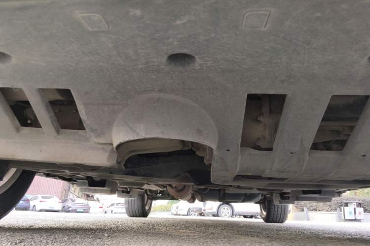 Used Zotye T700 2017 1.8T Dual-Clutch Prestige Model Chassis Front
