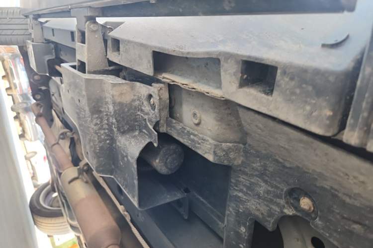 Used Zotye T700 2017 1.8T Dual-Clutch Prestige Model Chassis Front Right