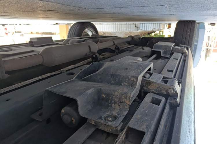 Used Zotye T700 2017 1.8T Dual-Clutch Prestige Model Chassis Front Right