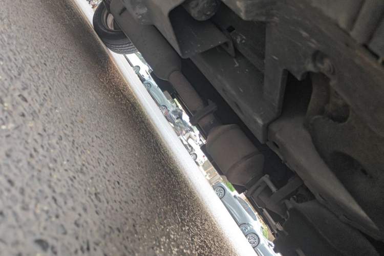 Used Zotye T700 2017 1.8T Dual-Clutch Flagship Model Chassis Front Right