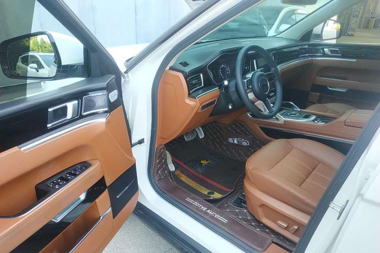 Used Zotye T700 2017 1.8T Dual-Clutch Luxury Model Driver Seat