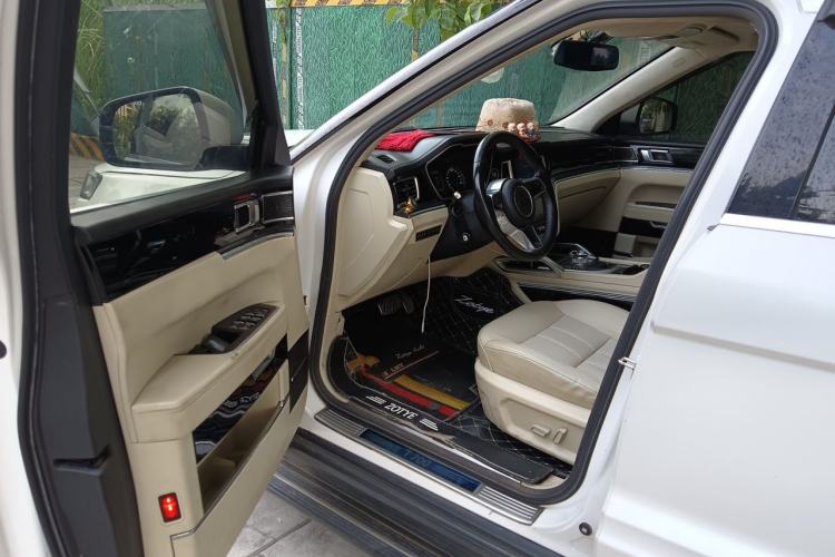 Used Zotye T700 2017 1.8T Dual-Clutch Luxury Model Driver Seat