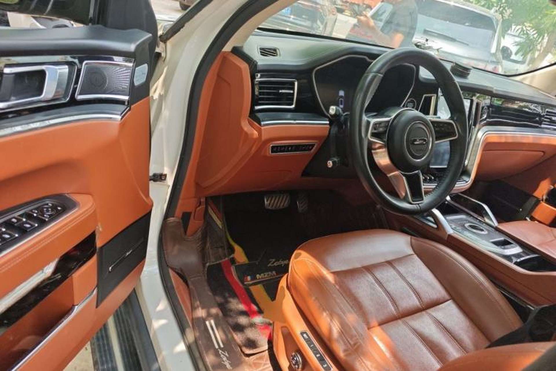 Used Zotye T700 2017 1.8T Dual-Clutch Flagship Model Driver Seat