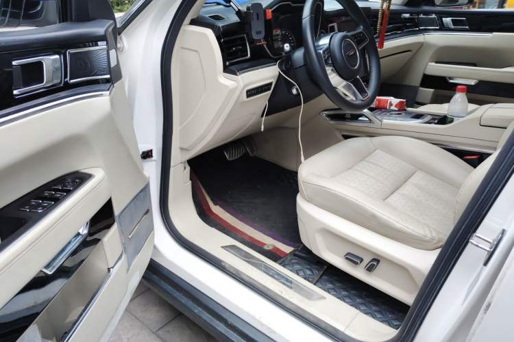 Used Zotye T700 2017 1.8T Dual-Clutch Luxury Model Driver Seat