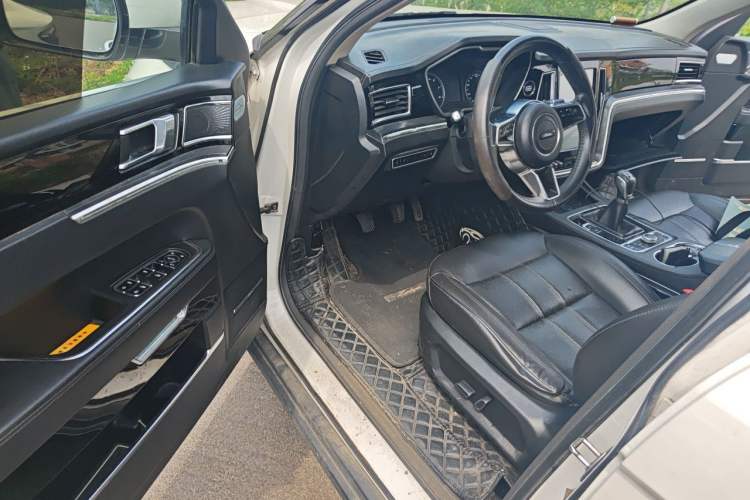Used Zotye T700 2017 1.8T Manual Luxury Model Driver Seat