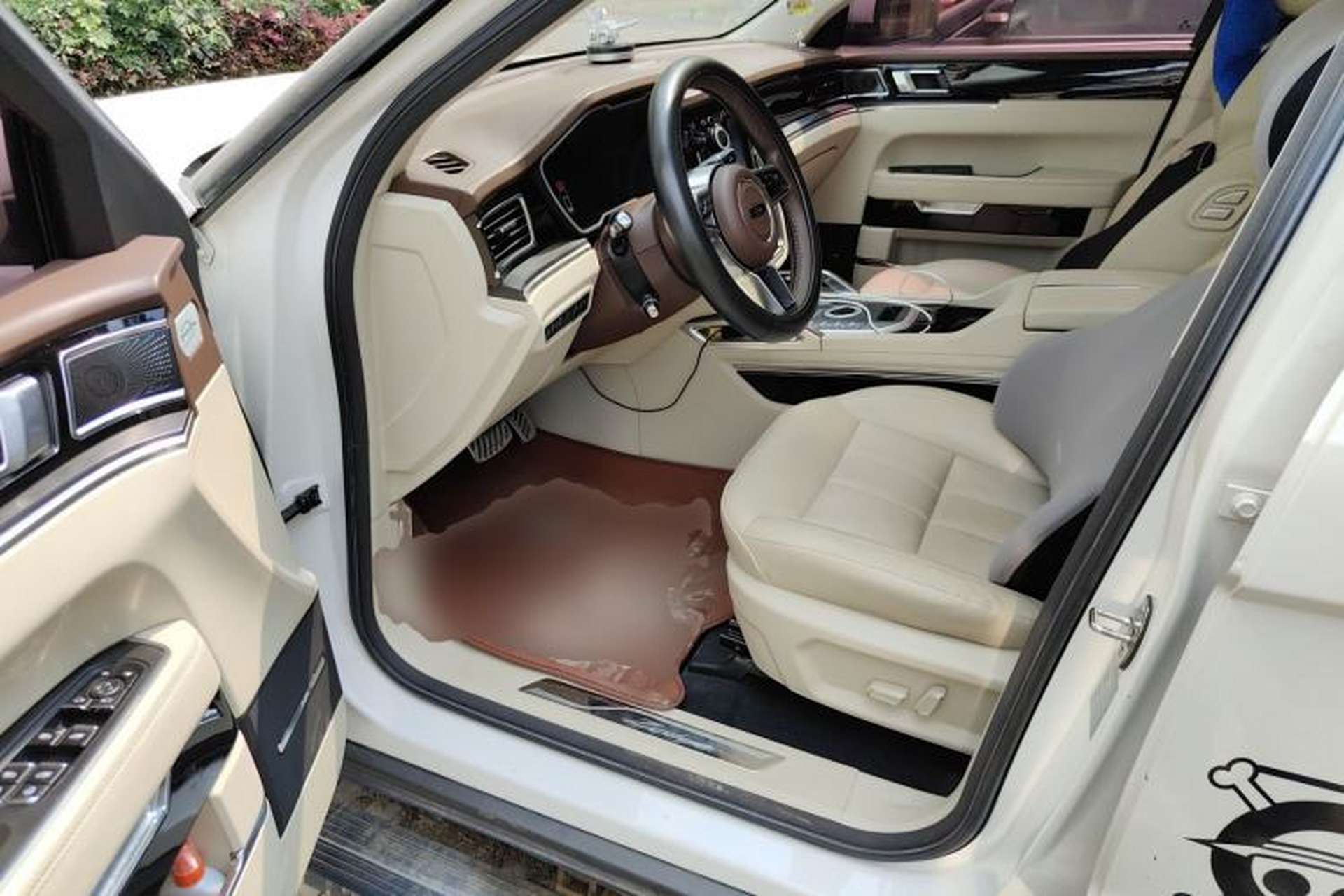 Used Zotye T700 2017 1.8T Dual-Clutch Prestige Model Driver Seat