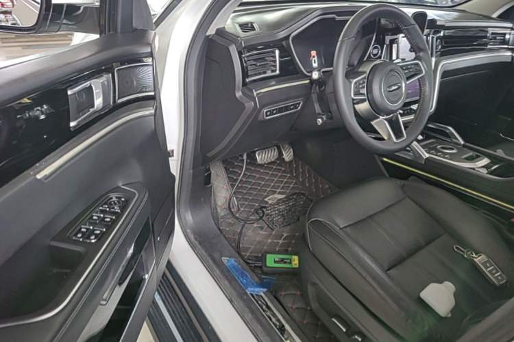 Used Zotye T700 2017 1.8T Dual-Clutch Prestige Model Driver Seat