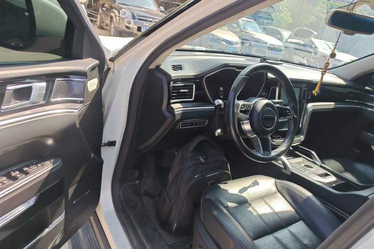 Used Zotye T700 2017 1.8T Dual-Clutch Prestige Model Driver Seat