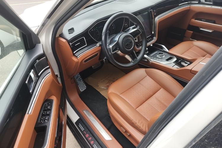 Used Zotye T700 2017 1.8T Dual-Clutch Luxury Model Driver Seat