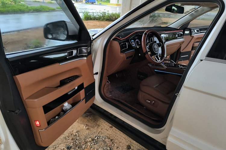 Used Zotye T700 2017 1.8T Dual-Clutch Luxury Model Driver Seat
