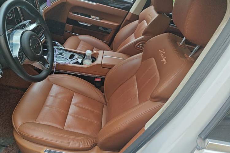 Used Zotye T700 2017 1.8T Dual-Clutch Flagship Model Driver Seat
