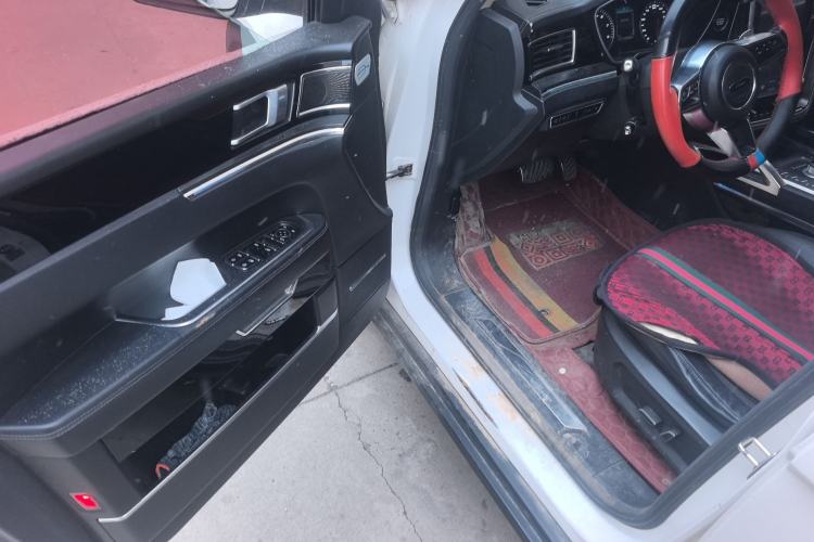 Used Zotye T700 2017 1.8T Dual-Clutch Luxury Model Driver Seat