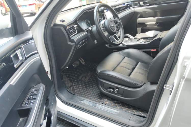 Used Zotye T700 2017 1.8T Dual-Clutch Luxury Model Driver Seat