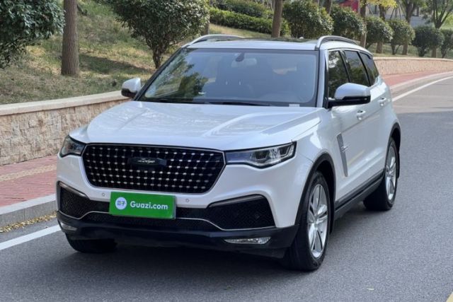Używany Zotye T700 2017 1.8T Dual-Clutch Prestige Model