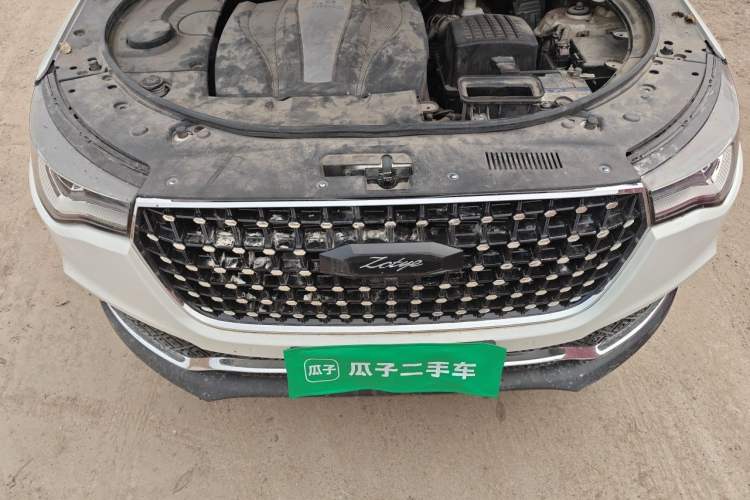 Used Zotye T700 2017 1.8T Dual-Clutch Luxury Model Engine Bay