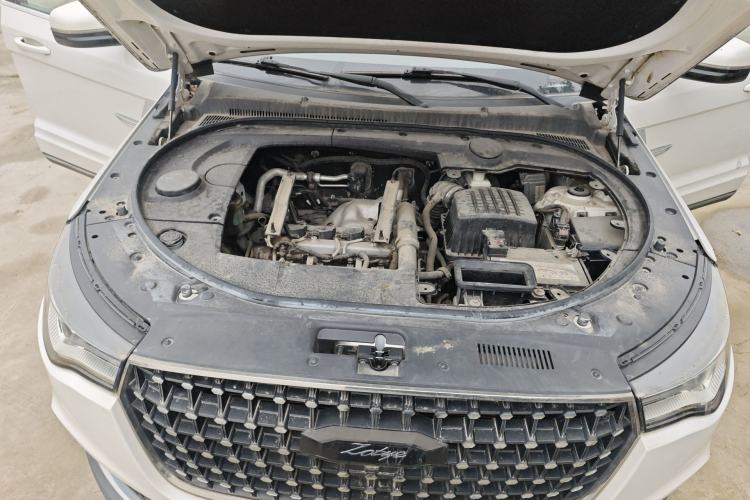 Used Zotye T700 2017 1.8T Dual-Clutch Luxury Model Engine Bay