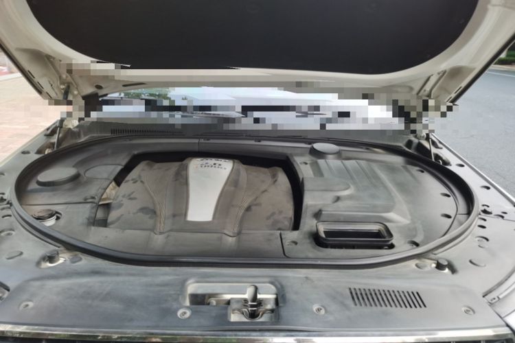 Used Zotye T700 2017 2.0T Automatic Flagship Edition Engine Bay