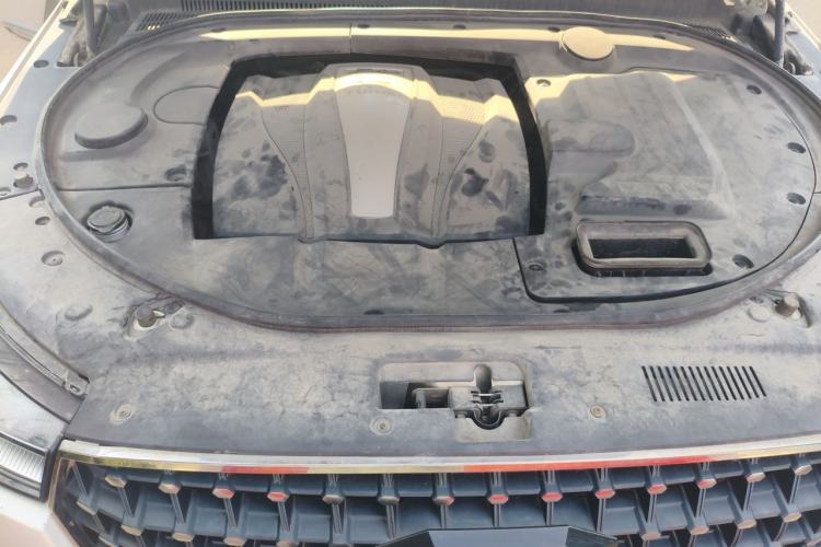 Used Zotye T700 2017 1.8T Dual-Clutch Prestige Model Engine Bay