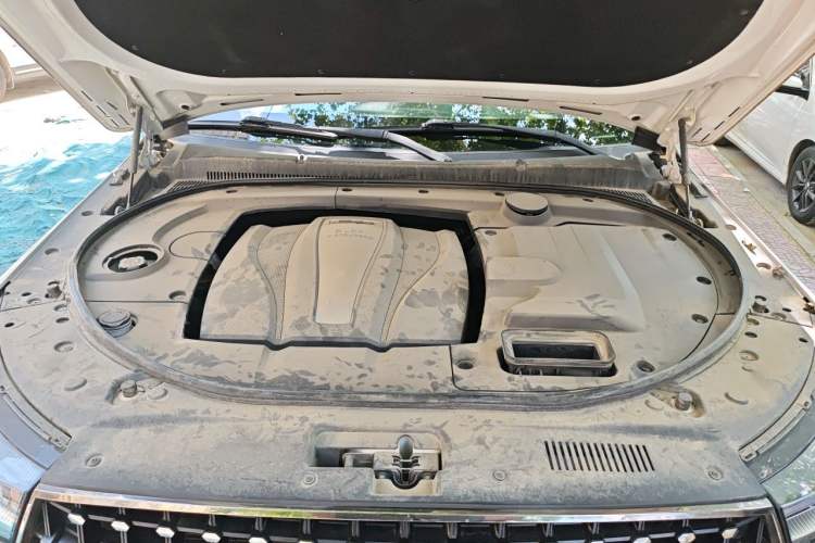 Used Zotye T700 2017 1.8T Dual-Clutch Prestige Model Engine Bay