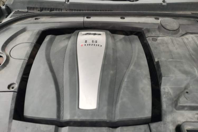 Used Zotye T700 2017 1.8T Dual-Clutch Prestige Model Engine Bay