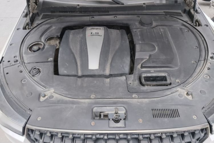 Used Zotye T700 2017 1.8T Dual-Clutch Prestige Model Engine Bay