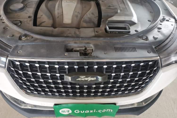 Used Zotye T700 2017 1.8T Dual-Clutch Luxury Model Engine Bay