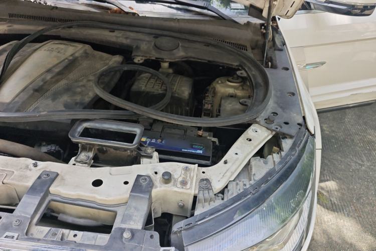 Used Zotye T700 2017 1.8T Manual Luxury Model Engine Bay Left