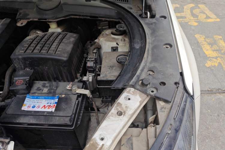 Used Zotye T700 2017 1.8T Dual-Clutch Luxury Model Engine Bay Left