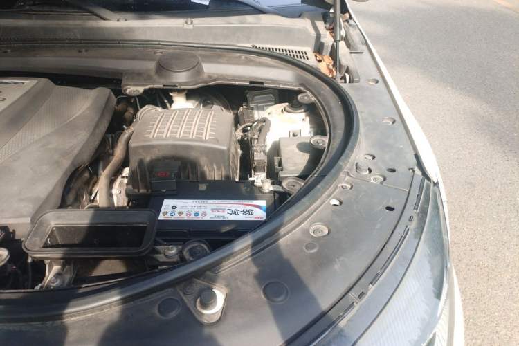 Used Zotye T700 2017 1.8T Dual-Clutch Flagship Model Engine Bay Left