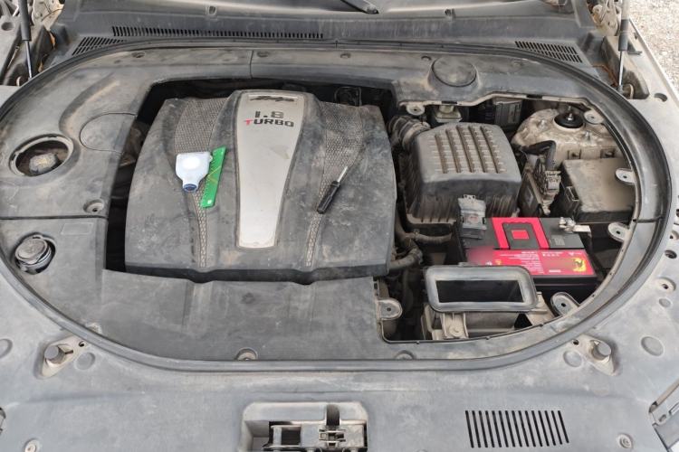 Used Zotye T700 2017 1.8T Dual-Clutch Luxury Model Engine Bay