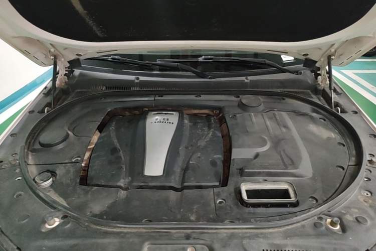 Used Zotye T700 2017 1.8T Dual-Clutch Prestige Model Engine Bay