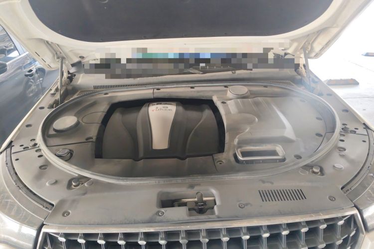 Used Zotye T700 2017 1.8T Dual-Clutch Prestige Model Engine Bay