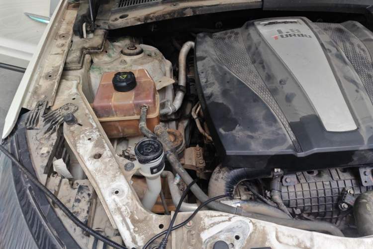 Used Zotye T700 2017 1.8T Dual-Clutch Luxury Model Engine Bay Right