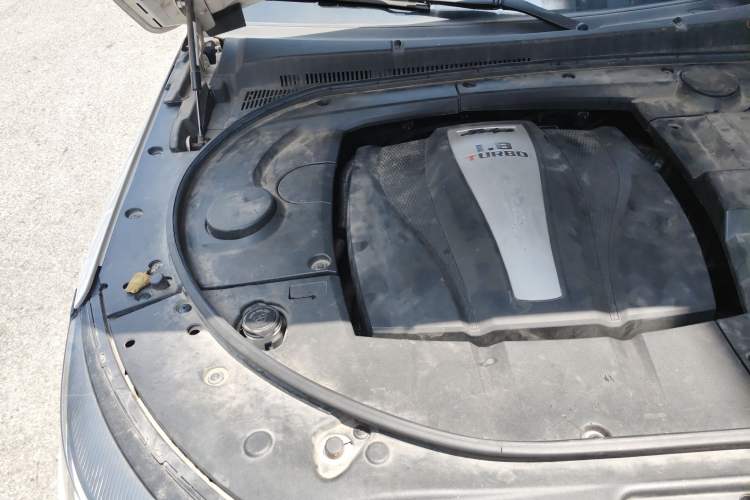 Used Zotye T700 2017 1.8T Dual-Clutch Luxury Model Engine Bay Right