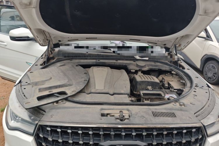 Used Zotye T700 2017 1.8T Dual-Clutch Prestige Model Engine Bay