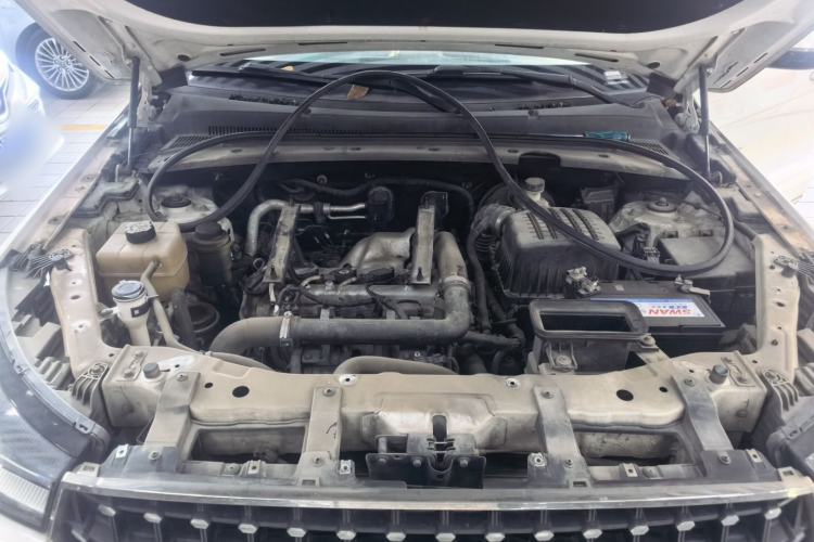 Used Zotye T700 2017 1.8T Dual-Clutch Luxury Model Engine Bay