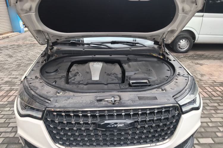 Used Zotye T700 2017 1.8T Dual-Clutch Flagship Model Engine Bay