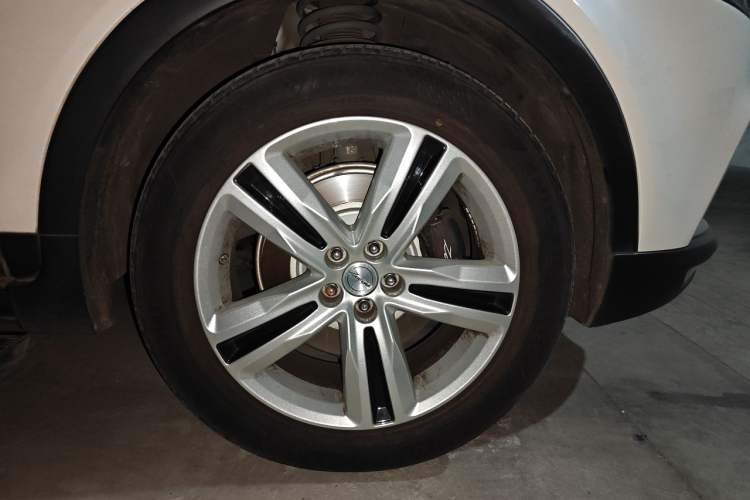 Used Zotye T700 2017 1.8T Dual-Clutch Prestige Model Exterior 1