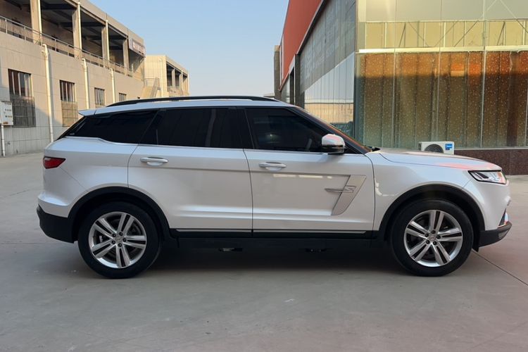 Used Zotye T700 2017 1.8T Dual-Clutch Prestige Model Exterior 1