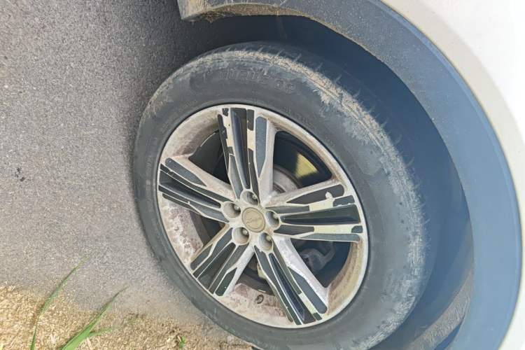 Used Zotye T700 2017 1.8T Manual Luxury Model Exterior 1