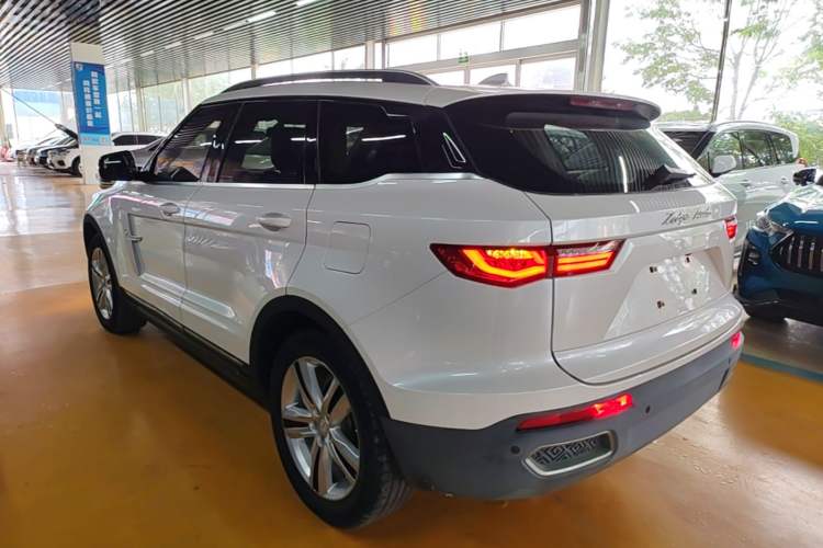 Used Zotye T700 2017 1.8T Dual-Clutch Luxury Model Exterior 2