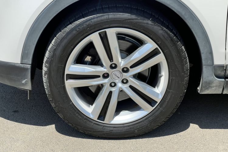 Used Zotye T700 2017 1.8T Dual-Clutch Prestige Model Exterior 2