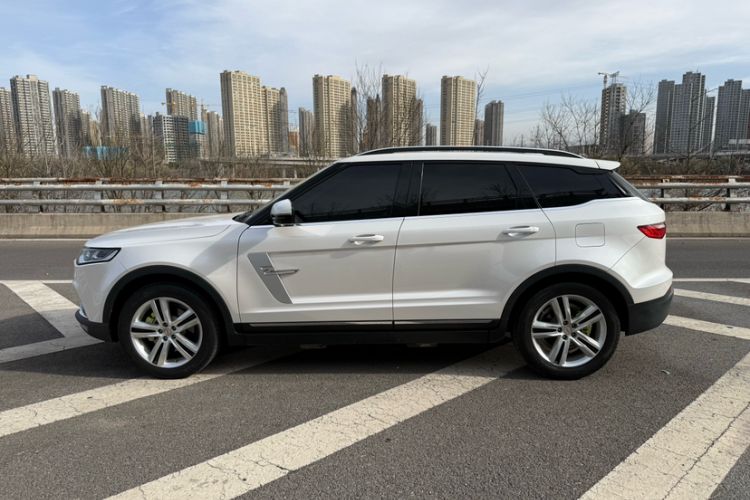 Used Zotye T700 2017 1.8T Dual-Clutch Prestige Model Exterior 3