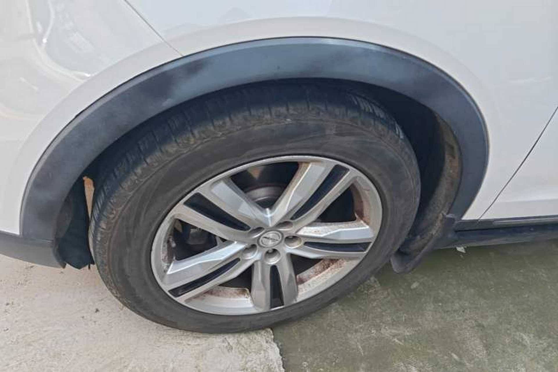 Used Zotye T700 2017 1.8T Dual-Clutch Prestige Model Exterior 4